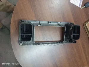 Toyota Raum Radio Hazzard Pannel