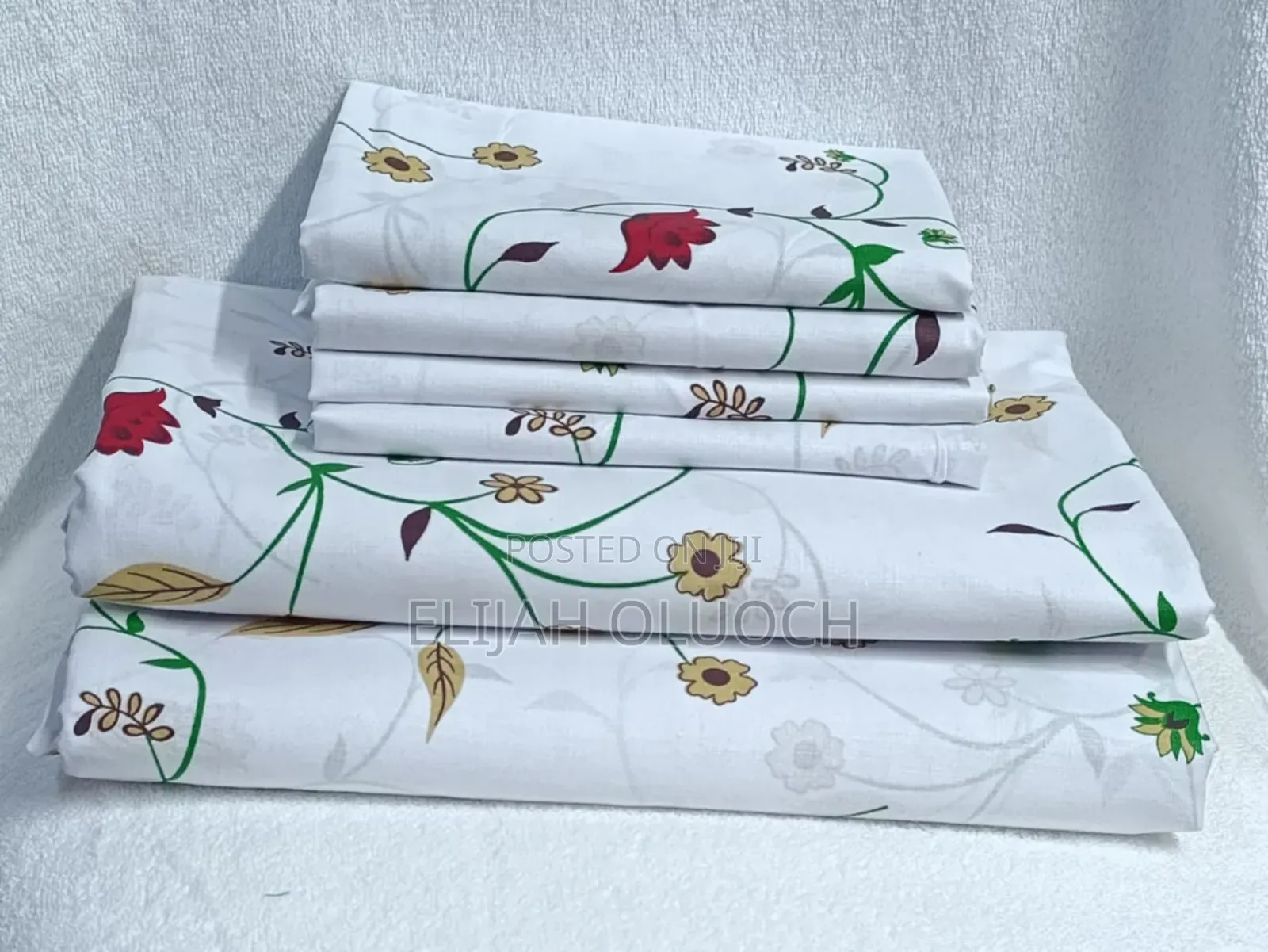 Both Printed a Pair of Cotton Bedsheets With 4 Pillowcases