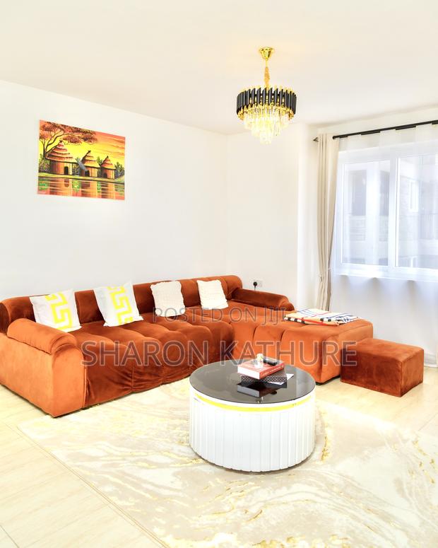 Violent Luxurious Homes - thumbnail 3