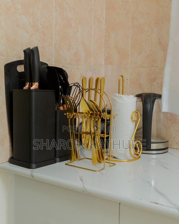 Violent Luxurious Homes - thumbnail 10