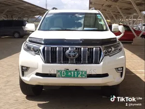 Toyota Land Cruiser Prado 2018 White