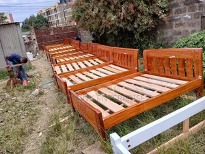 Mahogany Commercial 4*6 Vanish Beds