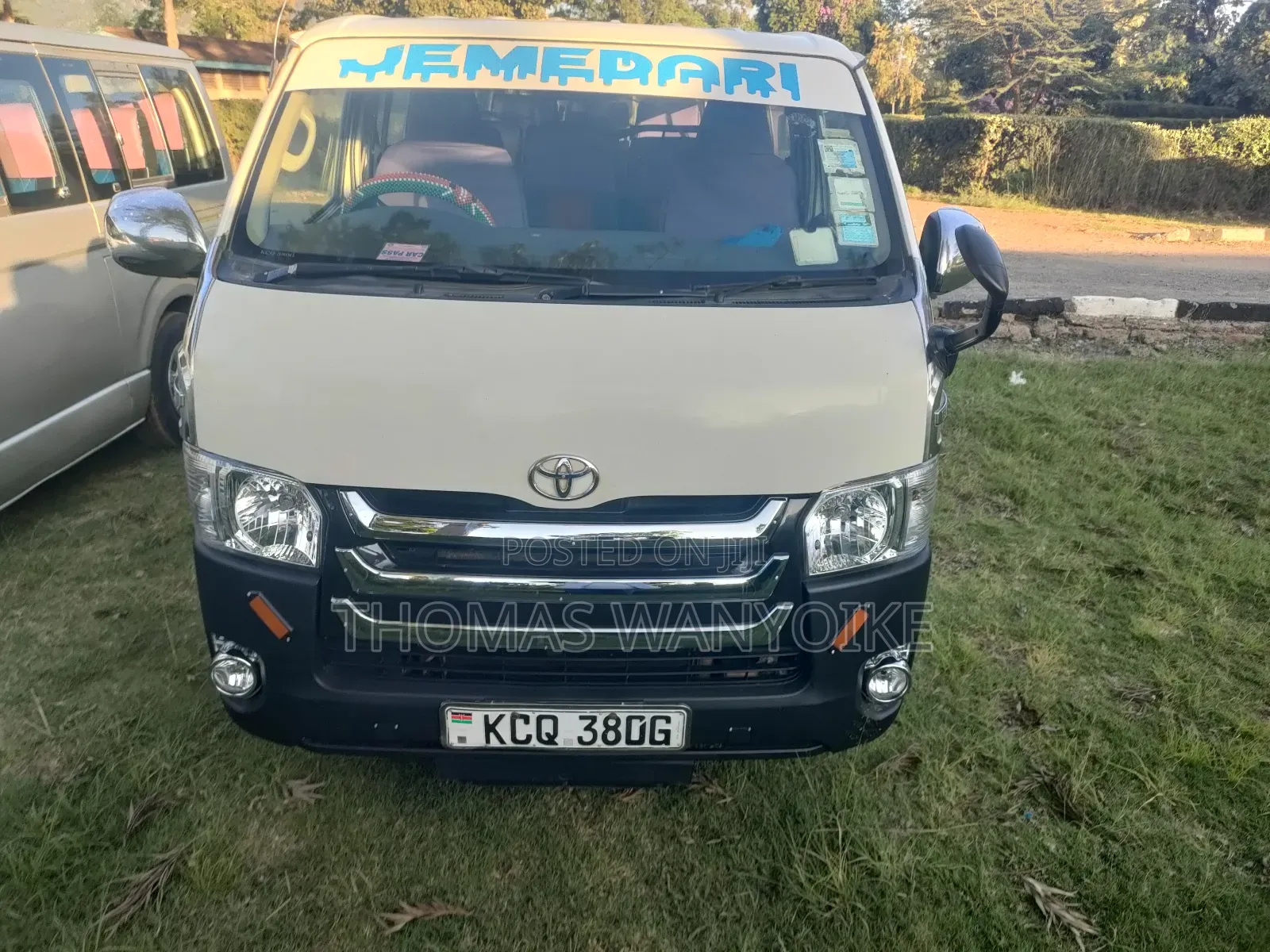 Toyota HiAce 2013 White