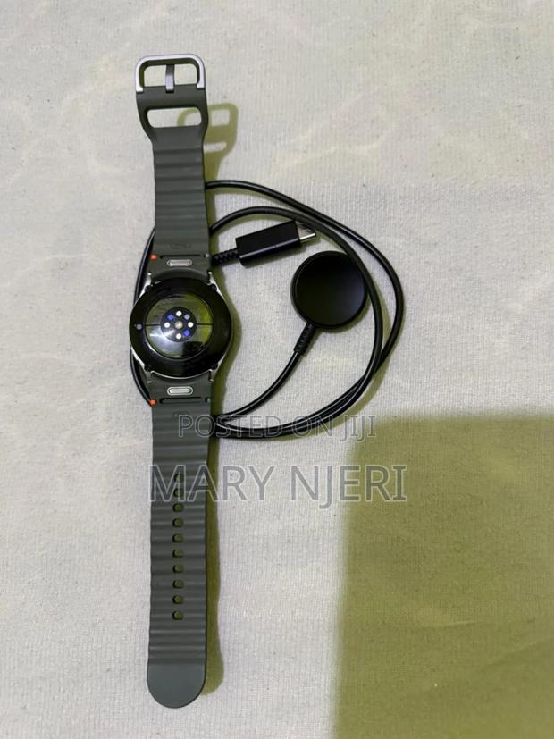 Samsung Galaxy Watch 7 (40mm) New - thumbnail 3