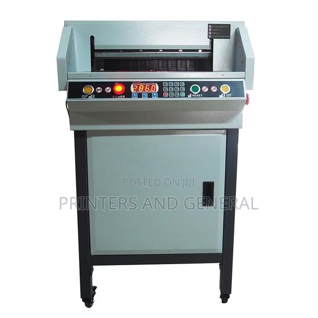 Efficient High Speed and Good Performance 45cm Paper Cutting Machine - main view
