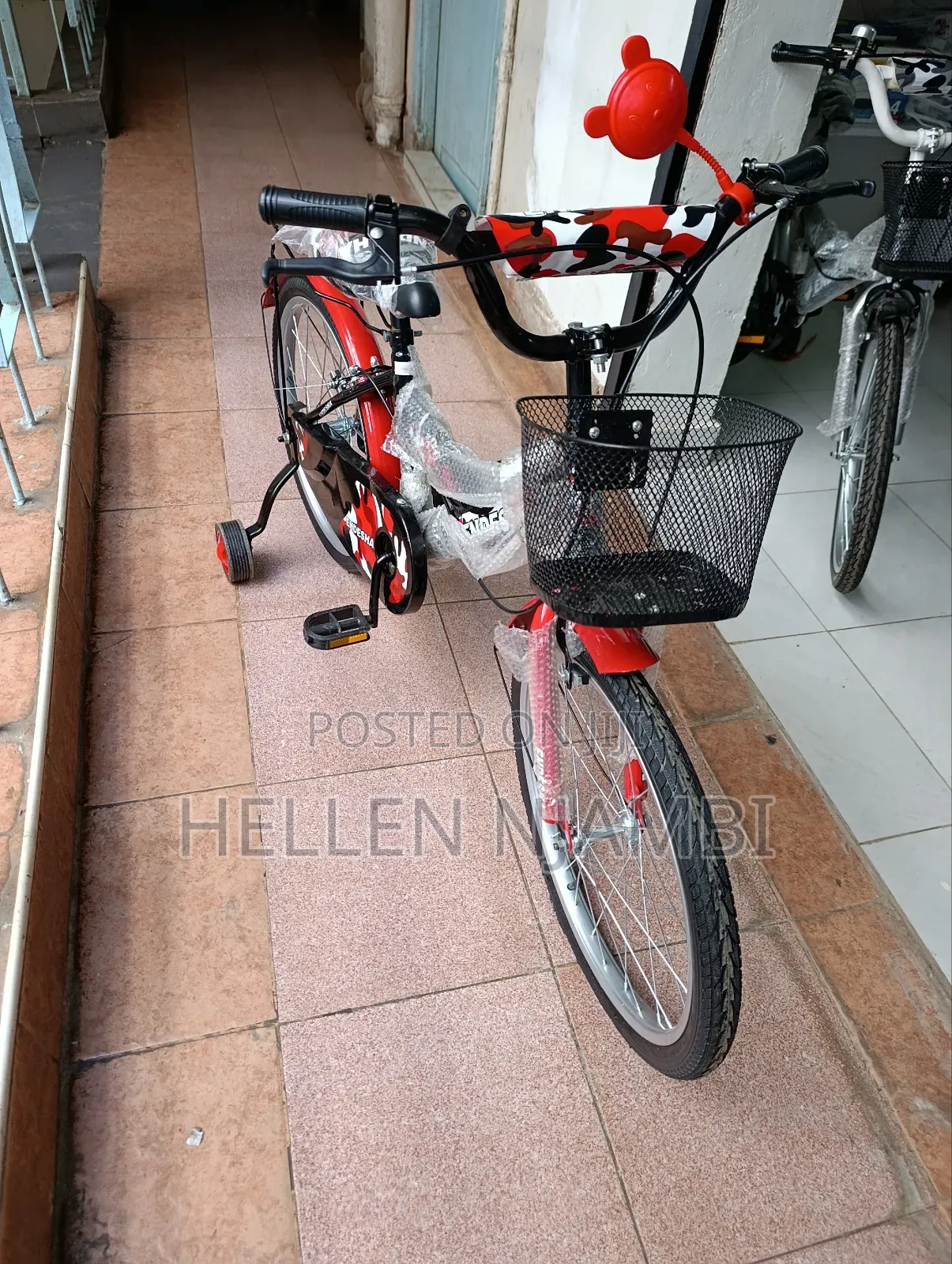 Kid's Bicycle Size 20 With Adjustable Height (Age 8-13years)