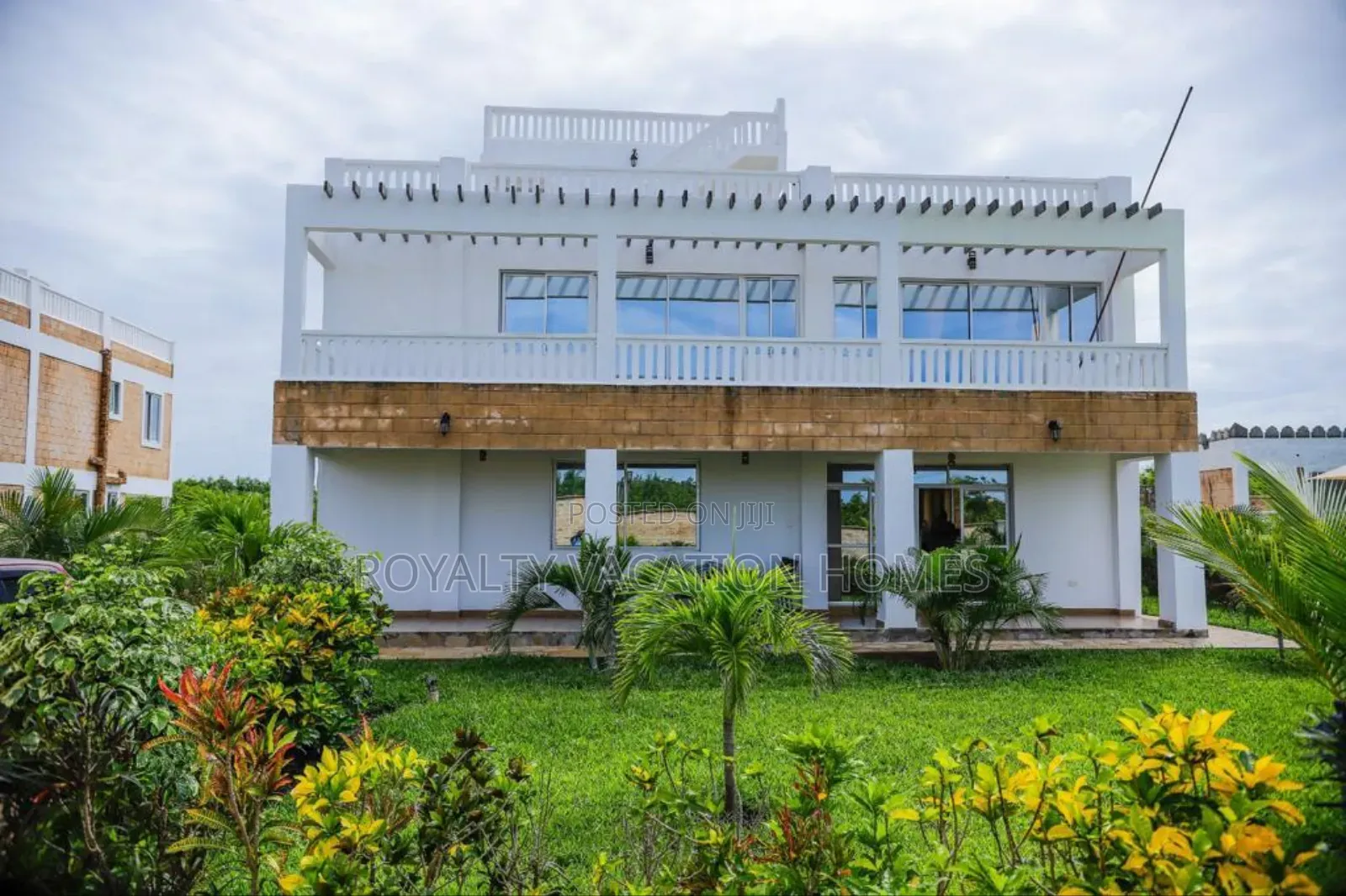 Zuhri 5 Br Private Holiday Villa at Diani Beach