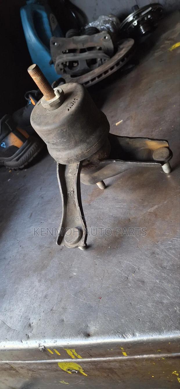Harrier Engine Mounting