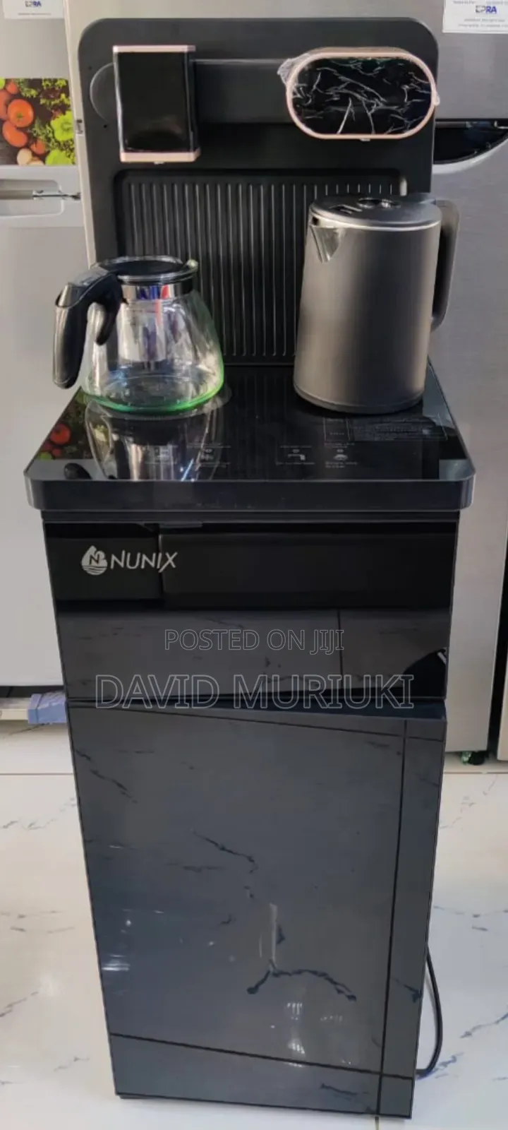 Black and Silver Nunix A1c Bottom Load Hot and Cold Water Wd