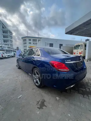 Mercedes-Benz C200 2018 Blue