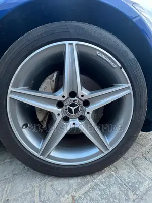 Mercedes-Benz C200 2018 Blue