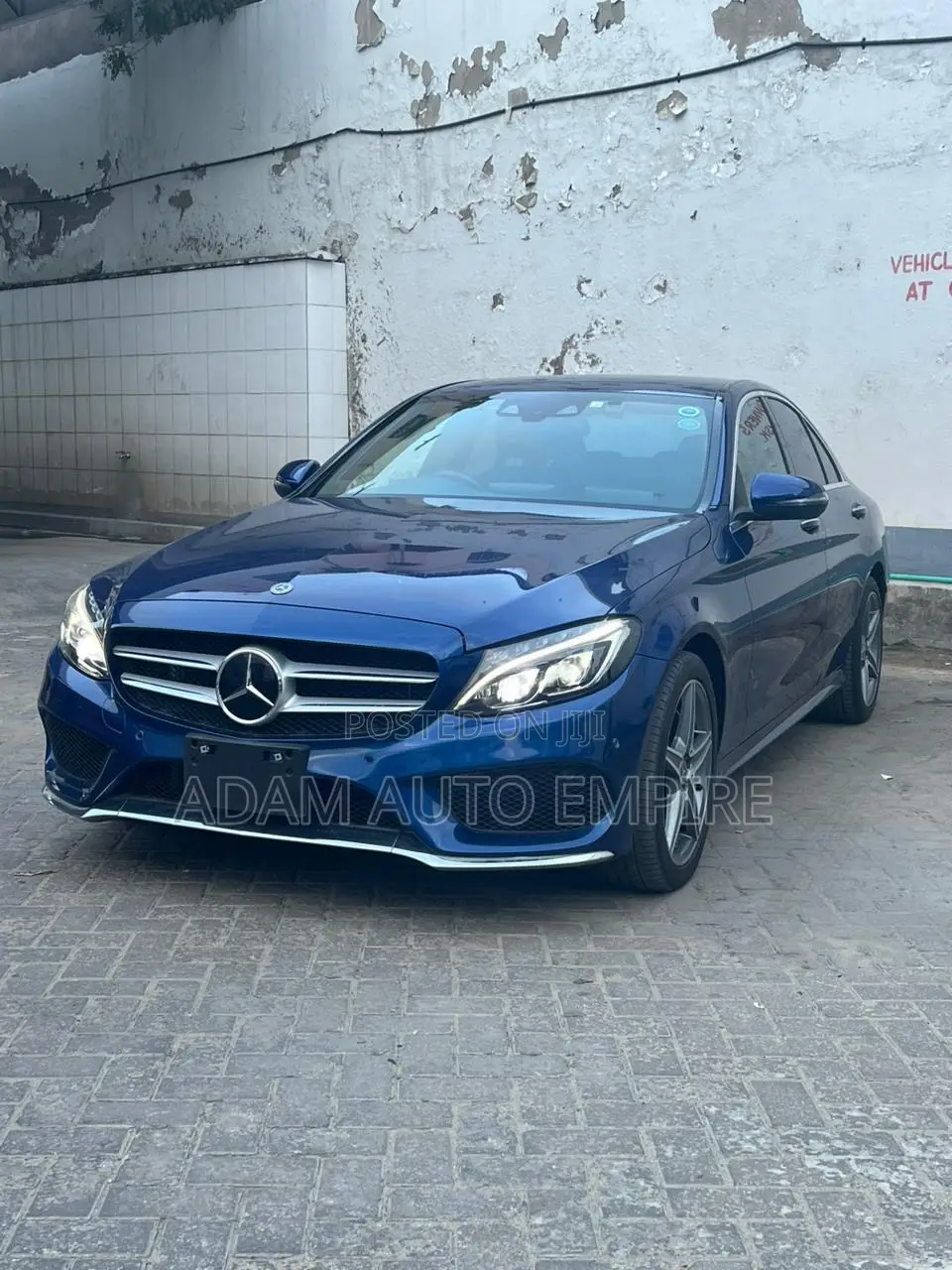 Mercedes-Benz C200 2018 Blue