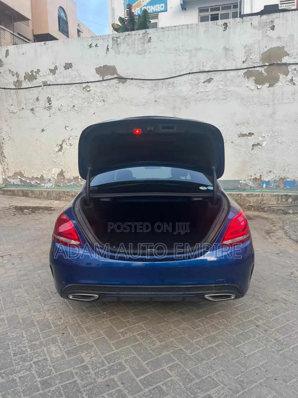 Mercedes-Benz C200 2018 Blue