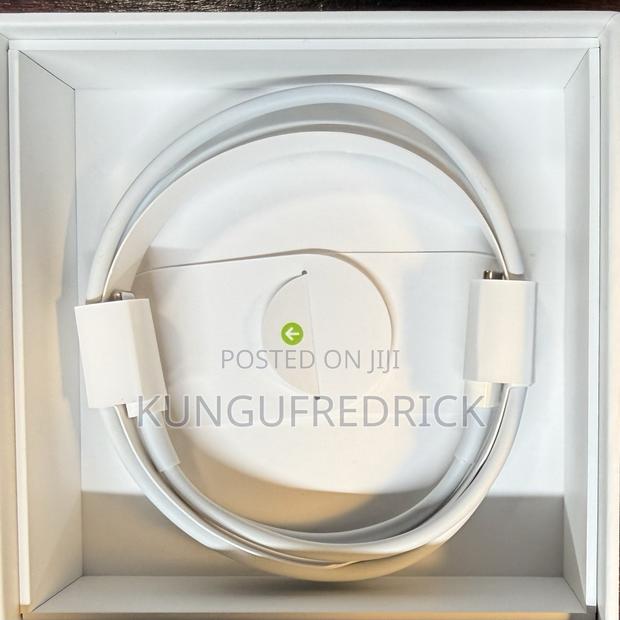 Apple Airpods (3rd Generation) With Magsafe Charging Case - thumbnail 3