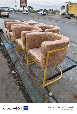 Salon New Design Large Seats