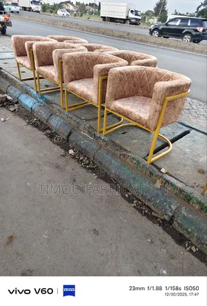 Salon New Design Large Seats