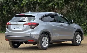 Honda Vezel 1.5 Hybrid 4WD 2018 Silver