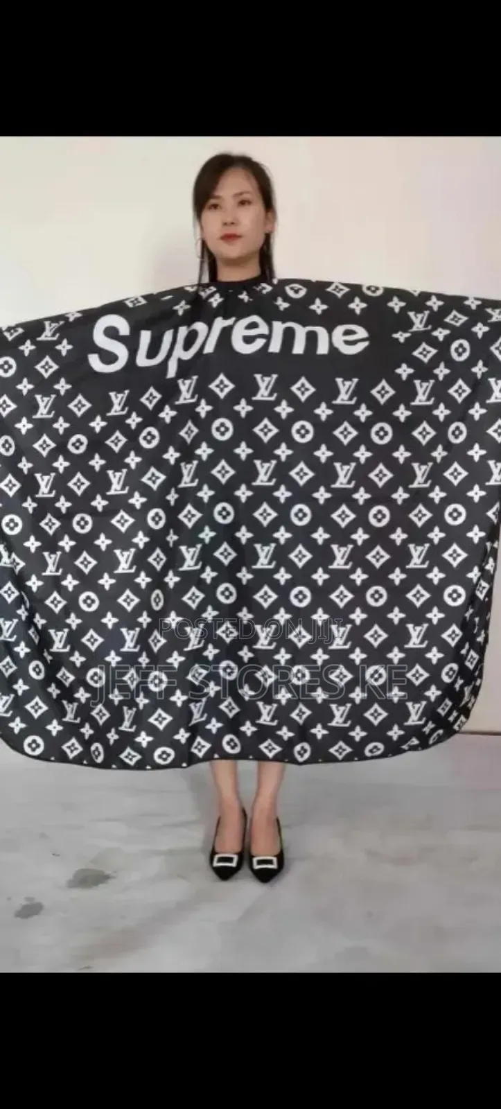Large Non Sticky Barber Gown