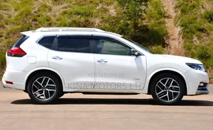 Nissan X-Trail 2018 White