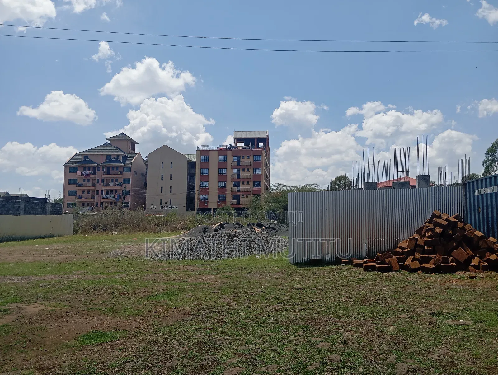 A Very Prime Commercial 1/4 Acre Near the Tarmac Road.