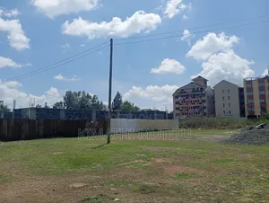 A Very Prime Commercial 1/4 Acre Near the Tarmac Road.