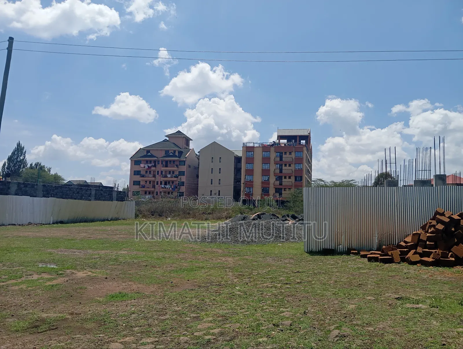 A Very Prime Commercial 1/4 Acre Near the Tarmac Road.