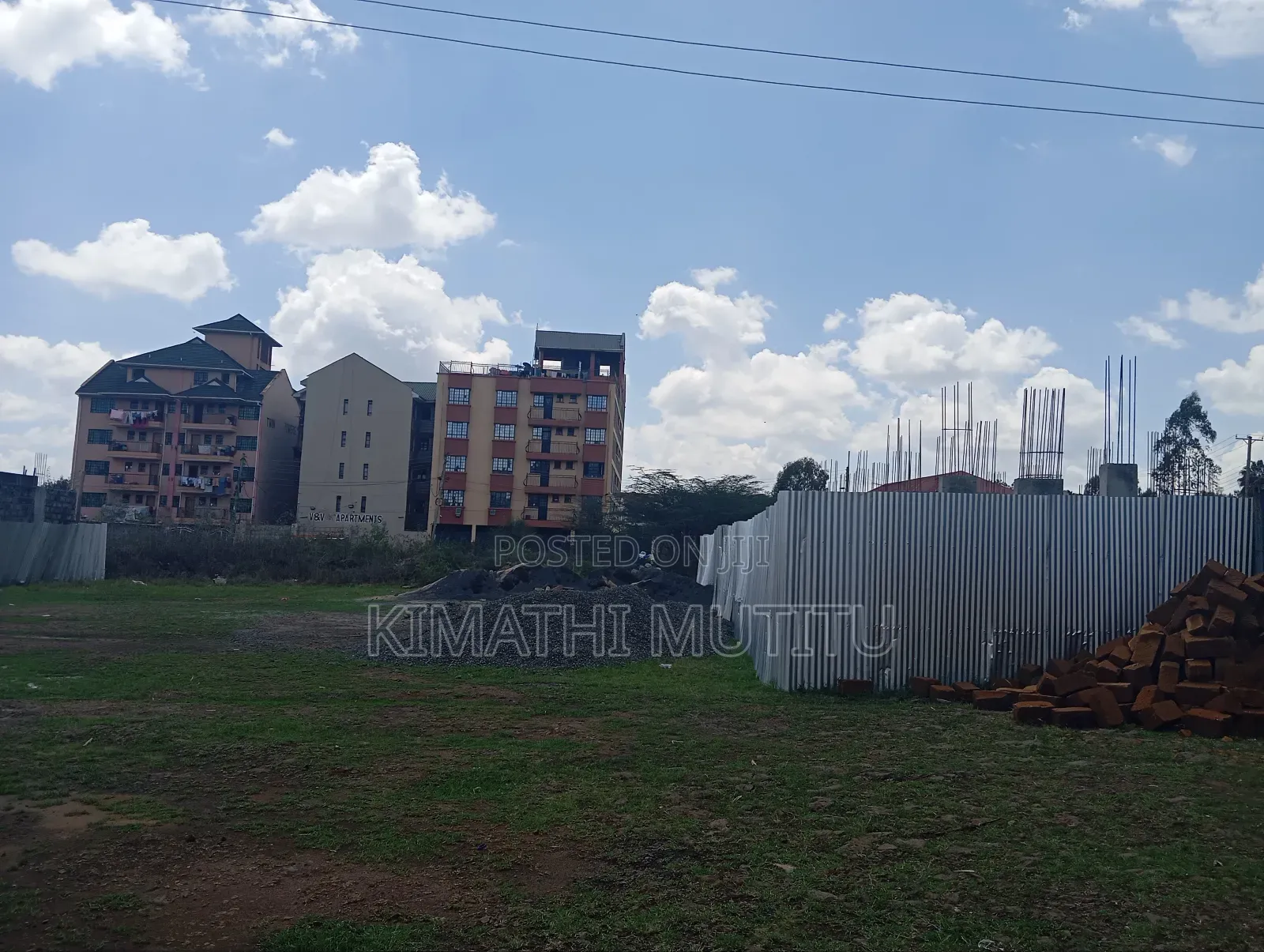 A Very Prime Commercial 1/4 Acre Near the Tarmac Road.