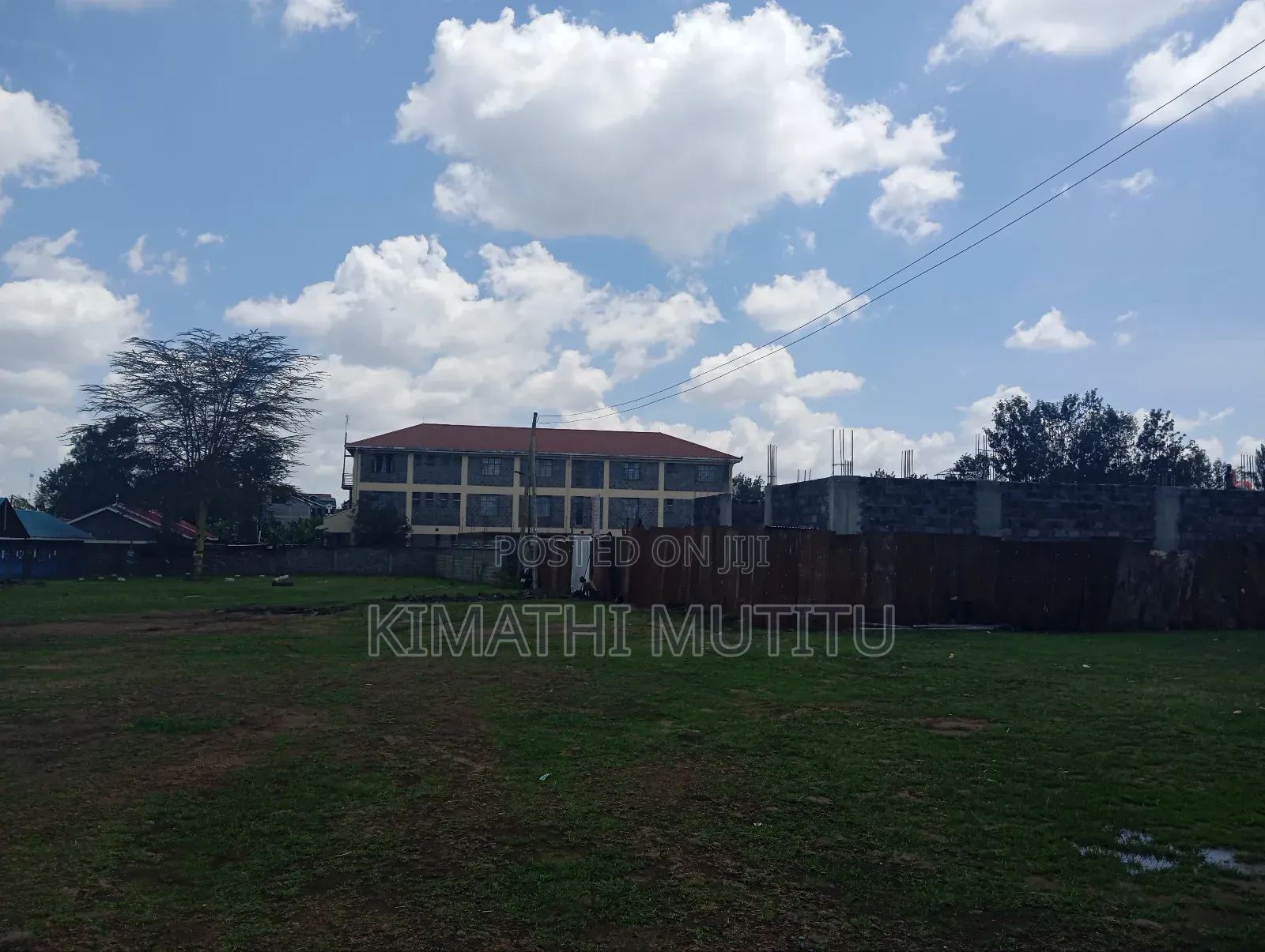 A Very Prime Commercial 1/4 Acre Near the Tarmac Road.