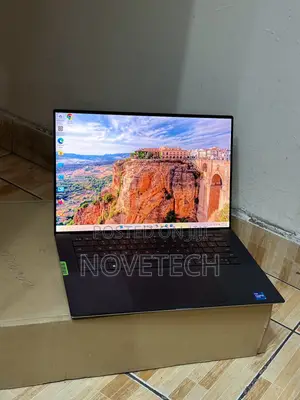 Laptop Dell Precision 5550 32GB Intel Core i7 SSD 512GB