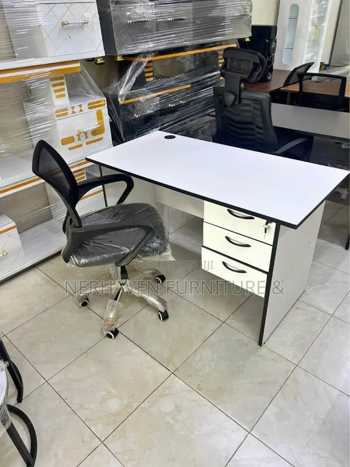 Compact Workstation Desk – 1.2m Study Desk