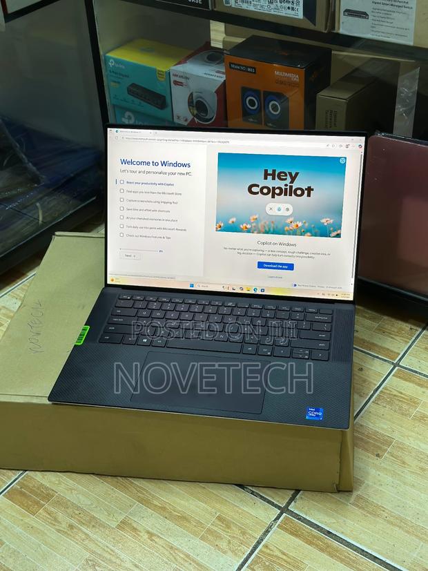 Laptop Dell Precision 5550 32GB Intel Core i7 SSD 512GB - thumbnail 3