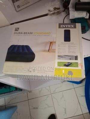 2.5 by 6 Inflatable Mattress - thumbnail 2