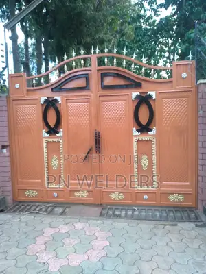 Swing Gates. Offered Country Wide