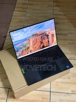 Laptop Dell Precision 5550 32GB Intel Core i7 SSD 512GB