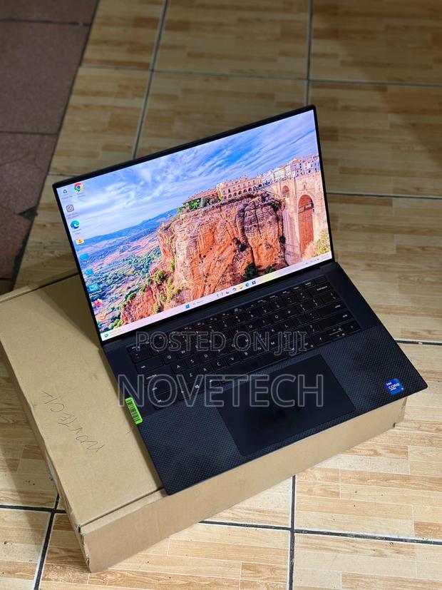 Laptop Dell Precision 5550 32GB Intel Core i7 SSD 512GB
