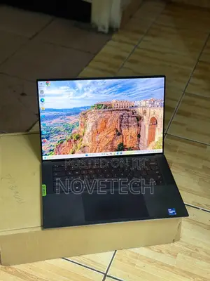 Laptop Dell Precision 5550 32GB Intel Core i7 SSD 512GB