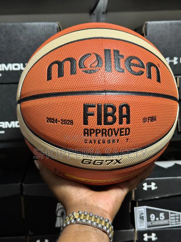 Molten Basket Ball - main view