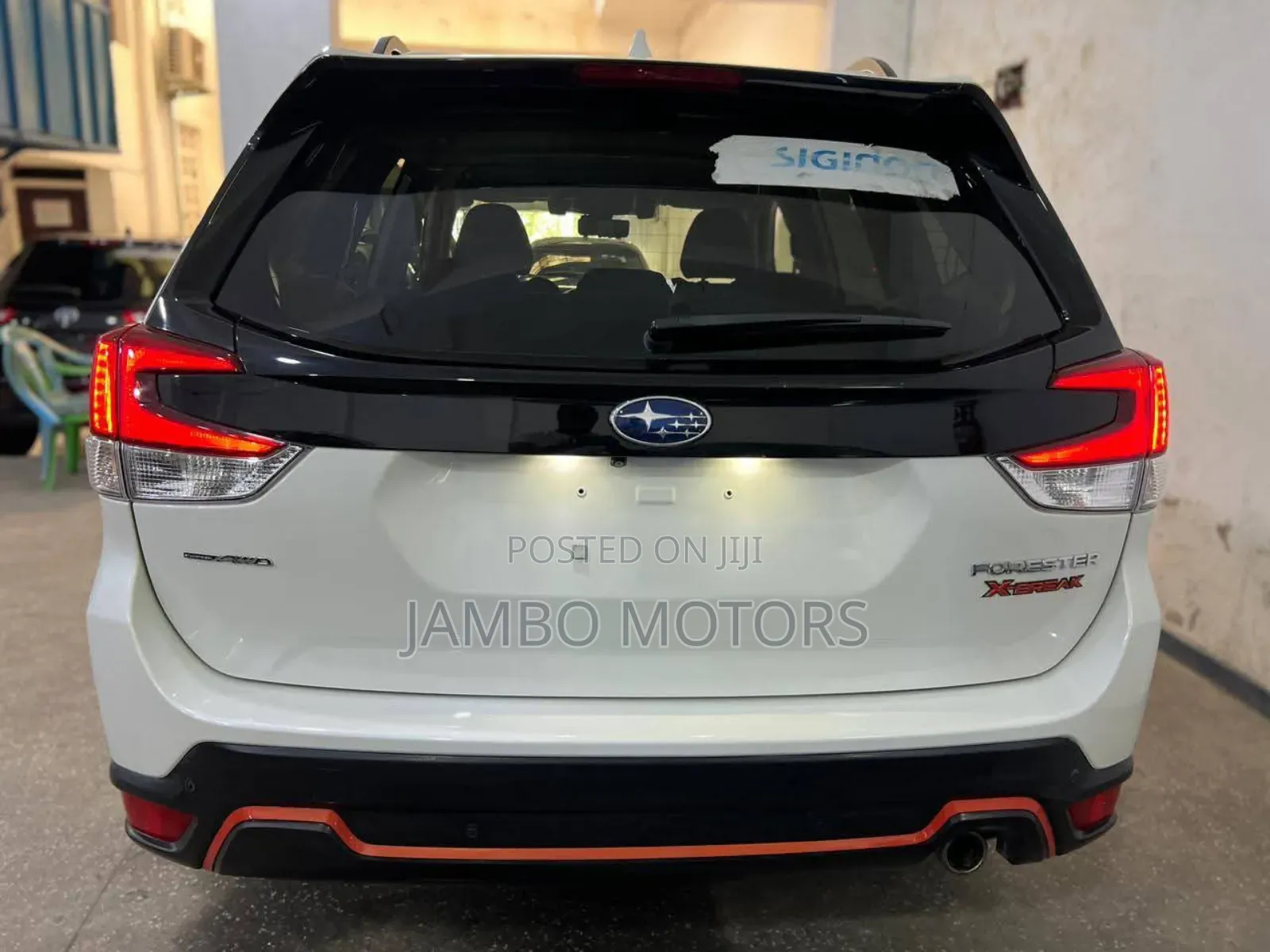 Subaru Forester Premium AWD 2019 White