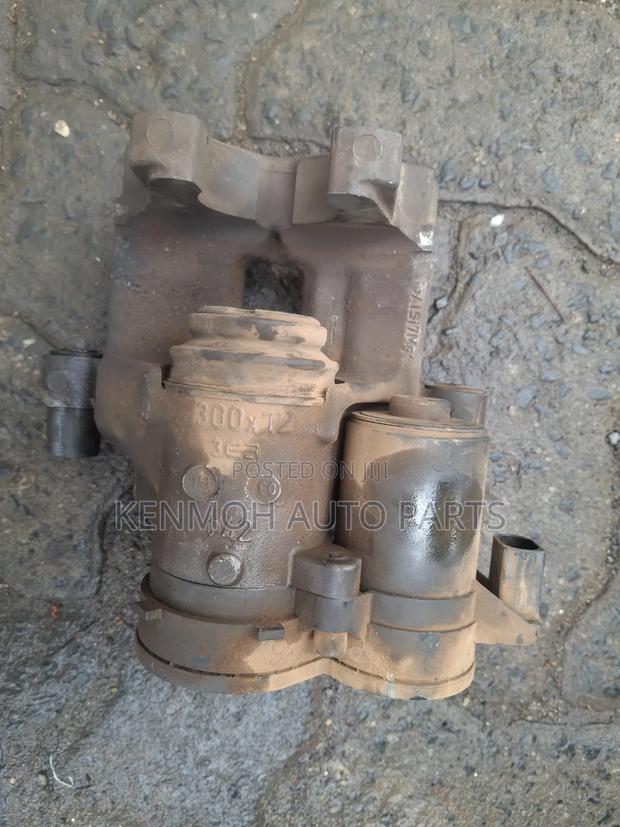 Mercedez C200 Calliper - thumbnail 5