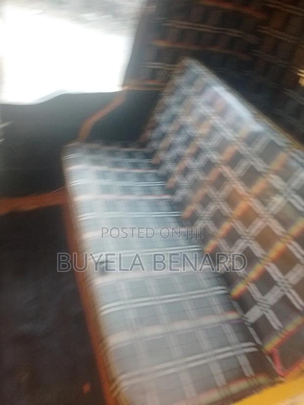 TVS 2022 Yellow - thumbnail 4