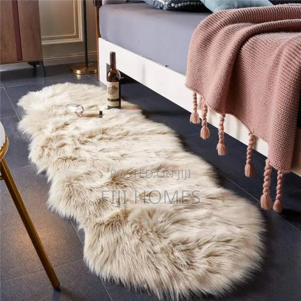 Faux Fur Carpets - 60 by 180 Cm Shape: Irregular - thumbnail 3