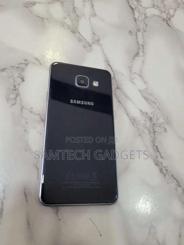 Samsung Galaxy A3 16 GB Blue - thumbnail 3