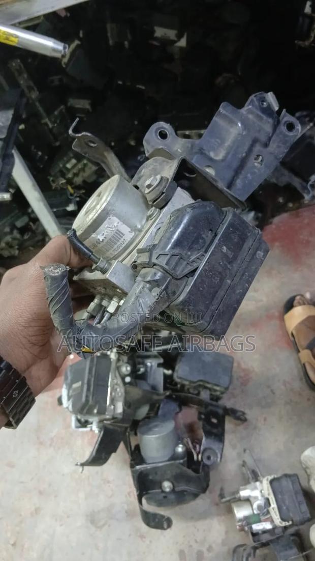 Nissan X-Trail Nt 31 Abs Pump - thumbnail 4