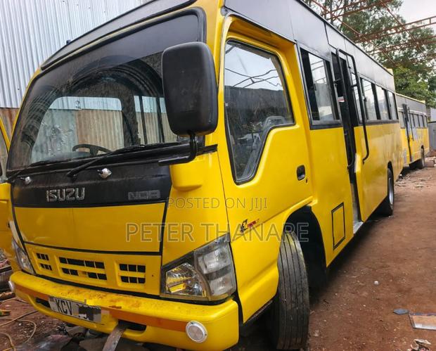 Isuzu NQR 2018 Yellow - thumbnail 2
