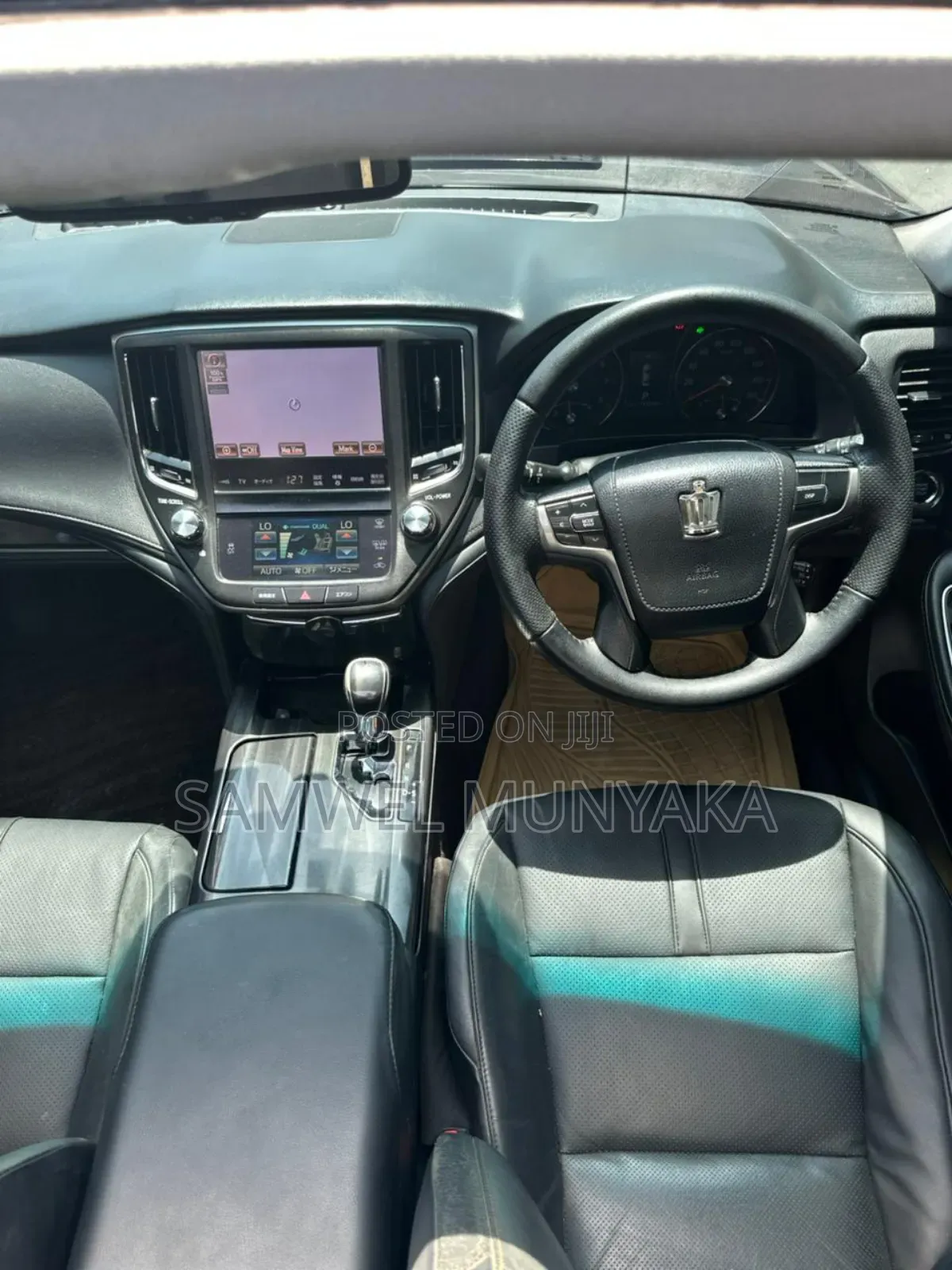 Toyota Crown 2014 Black