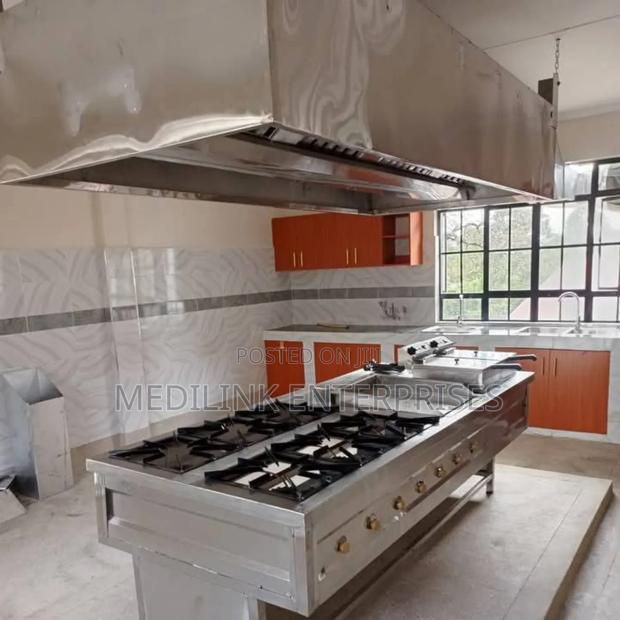 Stainless Steel Commercial Kitchen Set Up