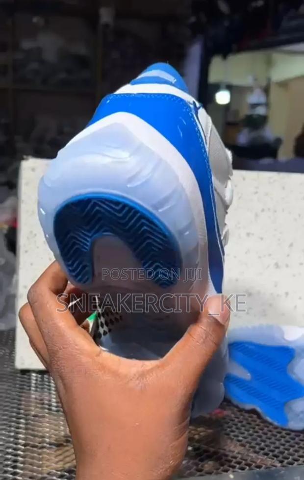 Jordan 11 Royal Blue - thumbnail 3