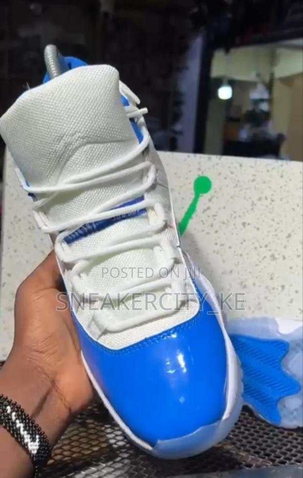 Jordan 11 Royal Blue - thumbnail 6