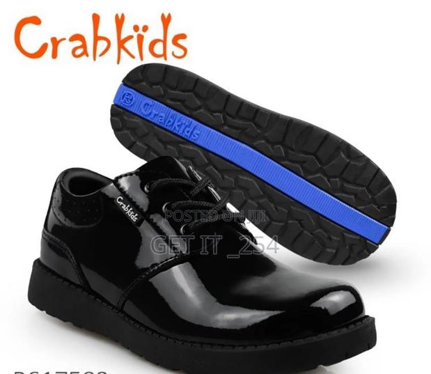 *Crab Kids School Shoes G - main view