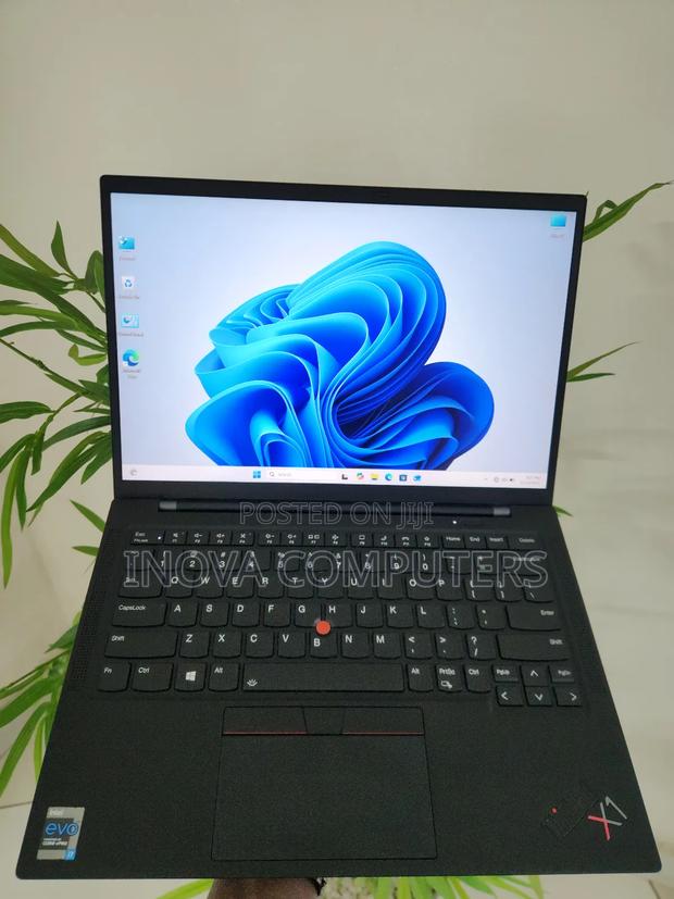 Laptop Lenovo ThinkPad X1 Carbon 16GB Intel Core I7 SSD 512GB - thumbnail 2
